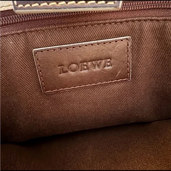 Loewe Anagram Tote Bag with Authentication card - Picture 8 of 13